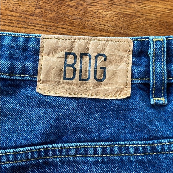 BDG Tapered Baggy Jeans - Size 29 - Picture 2 of 9